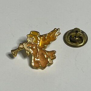 VTG Gold Tone Enamel Flying Angel w/Horn Lapel Hat Vest Bag Pin Brooch